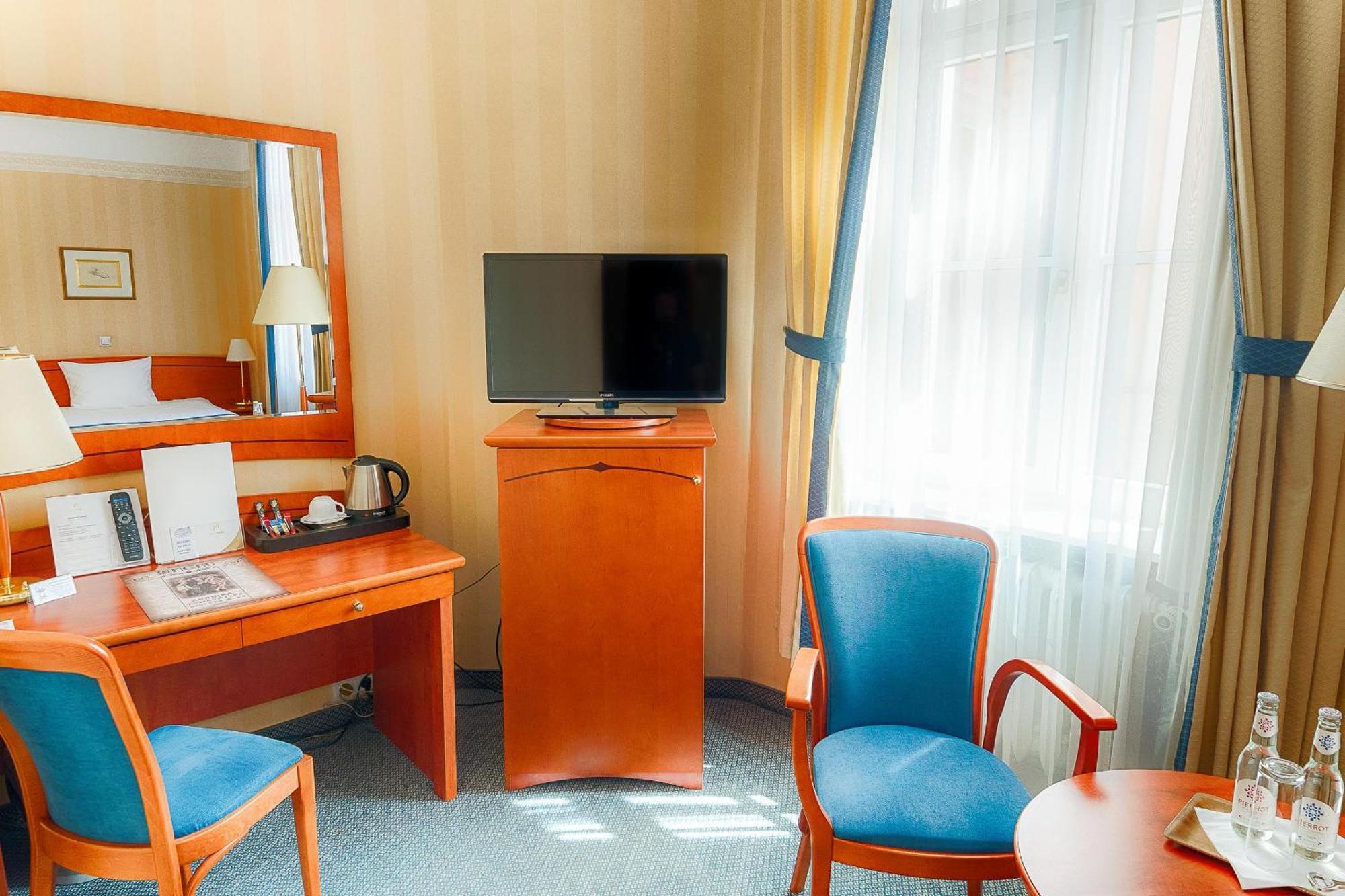 Standard Single Room,698934798:JPEG
