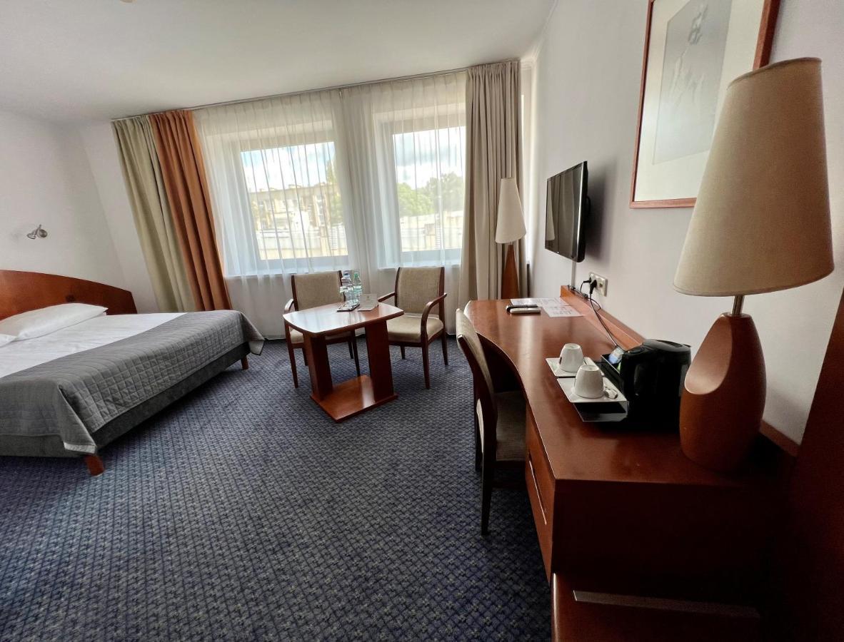 Double Room,1427503720:JPEG